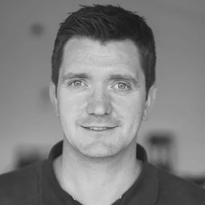 Ian Mabbett